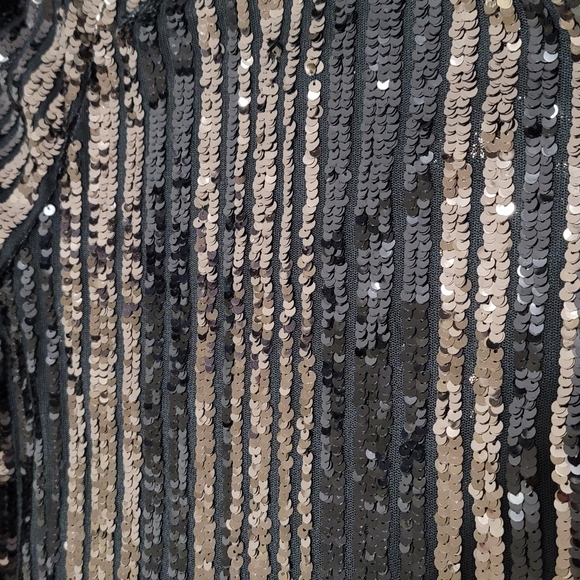 BCBGMAXAZRIA Top - Picture 6 of 11